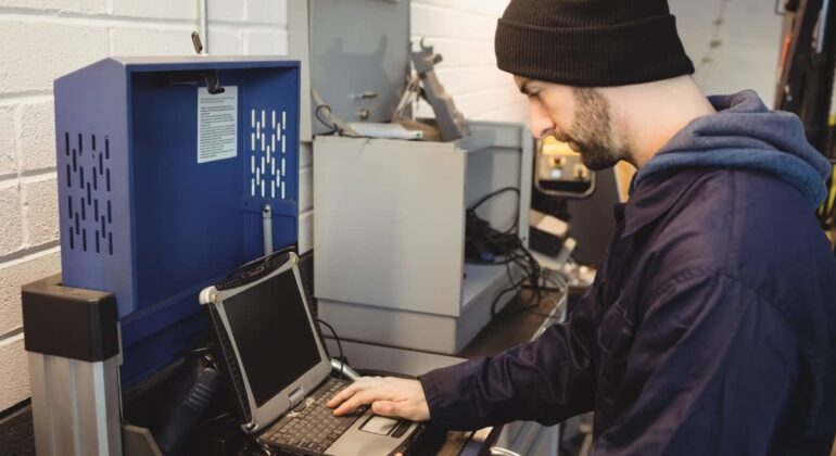 Anwendungen von CNC-gefrästen Metallteilen in der deutschen Industrie